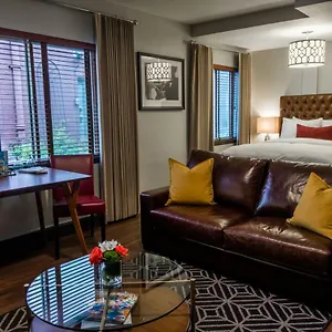 The At El Gaucho Hotel